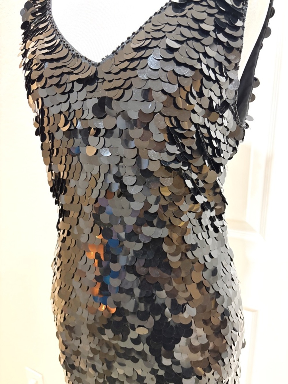 Black Sequin V-Neck Midi Vegas Outing Dress Size 10 - Picture 3 of 6